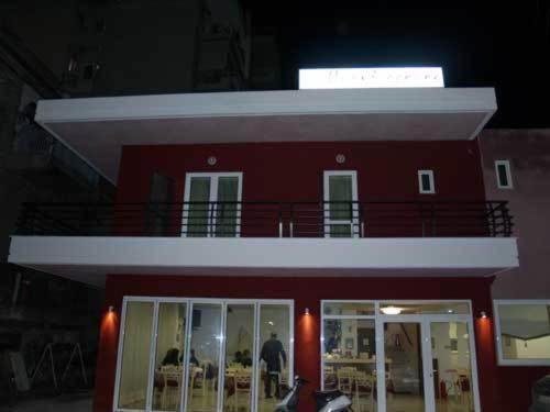 Hotel Peridromos Levádeia Exteriér fotografie